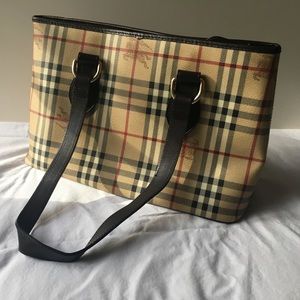 Authentic Burberry hay market tote bag.